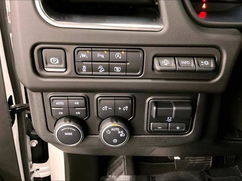 Used 2024 Chevrolet Tahoe Premier image 40