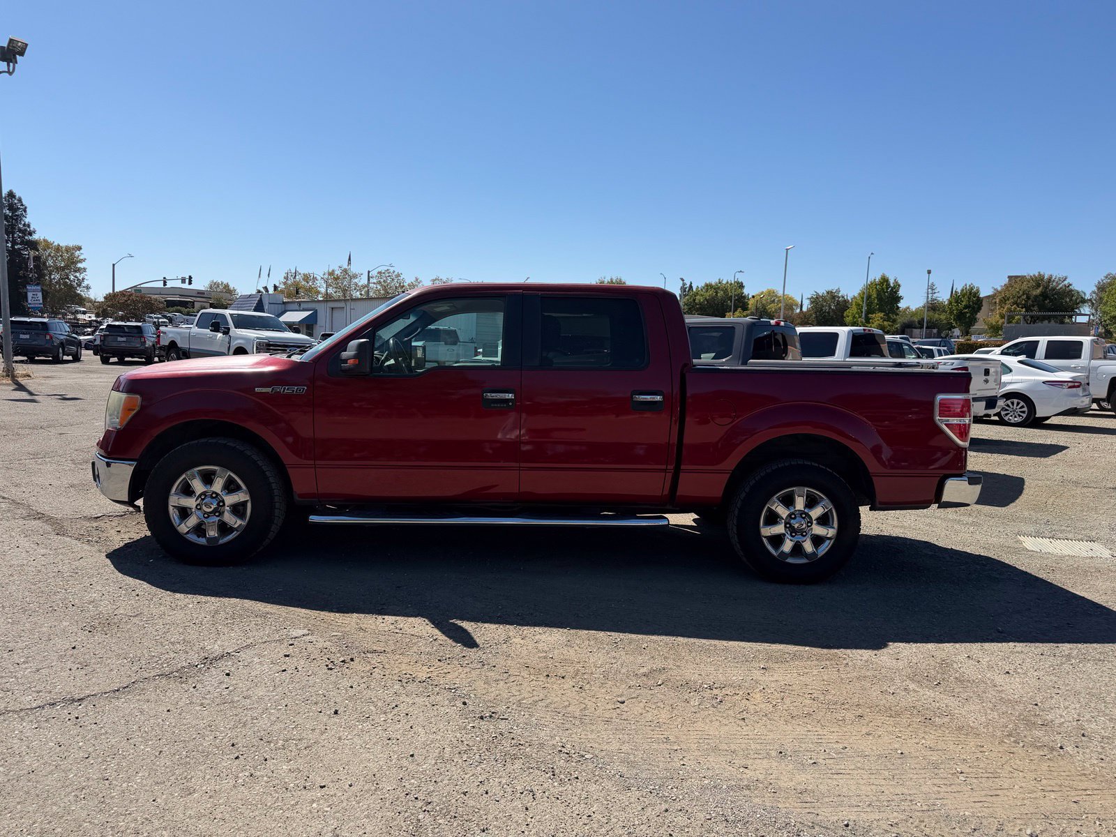 Used 2013 Ford F150 XLT w/ Luxury Equipment Group RWD image 2