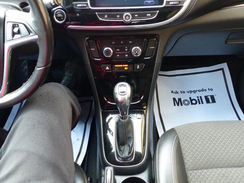 Used 2018 Buick Encore Preferred image 31