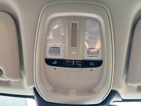 Certified 2023 Volvo XC60 B5 Core image 21