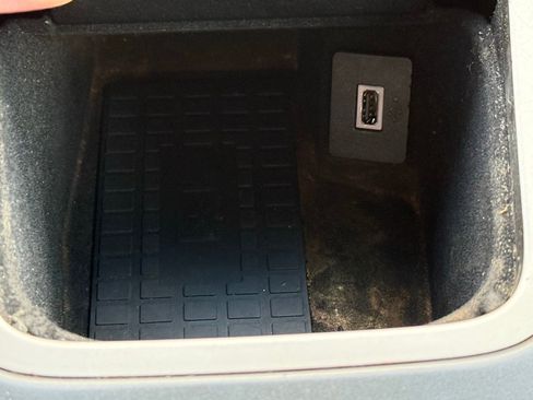 Used 2020 Lincoln Nautilus Reserve w/ Equipment Group 201A image 26