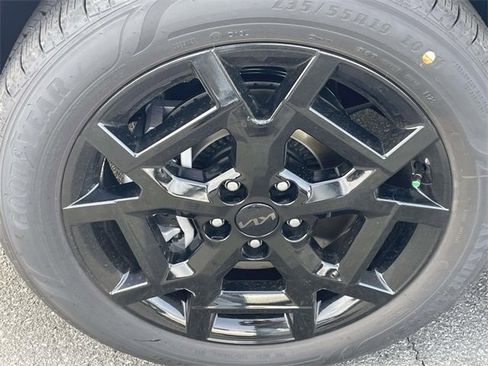 New 2026 Kia Carnival SX Prestige image 9