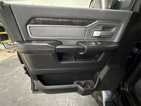 Used 2019 RAM 3500 Big Horn image 22