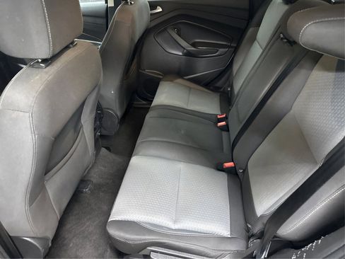 Used 2018 Ford Escape SE image 13