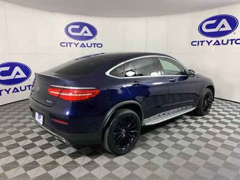 Used 2018 Mercedes-Benz GLC 300 4MATIC Coupe image 3