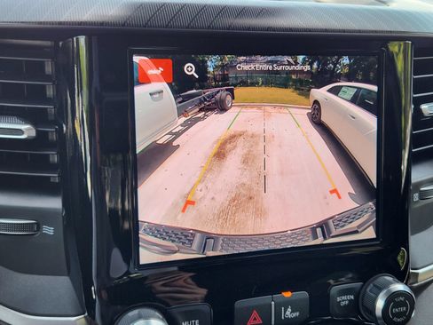 New 2026 RAM 1500 Express AWD/4WD image 17