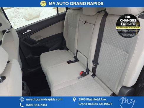 Used 2020 Volkswagen Tiguan S w/ 3rd Row Seat Package image 36