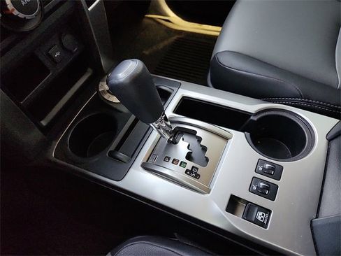 Used 2022 Toyota 4Runner SR5 Premium image 25