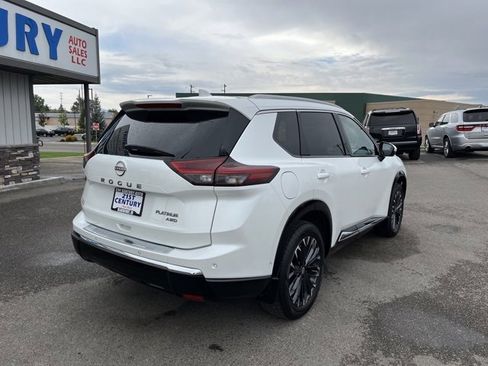 Used 2024 Nissan Rogue Platinum w/ Platinum Premium Package image 10