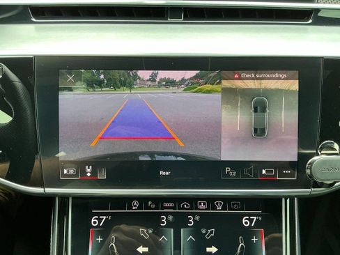 Used 2023 Audi S8 AWD/4WD image 24