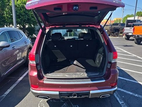Used 2018 Jeep Grand Cherokee Summit AWD/4WD image 29