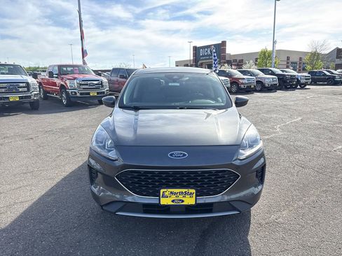 Used 2020 Ford Escape SE AWD/4WD image 3