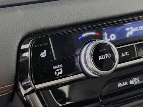 New 2025 Honda Pilot Sport image 24