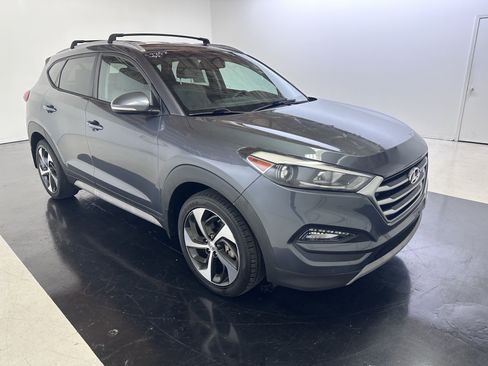 Used 2018 Hyundai Tucson Sport w/ Cargo Package image 5