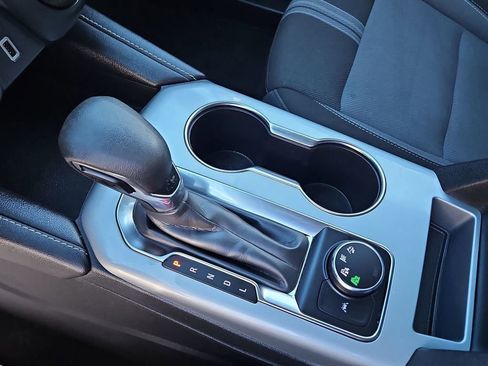 Used 2024 Chevrolet Blazer LT image 17