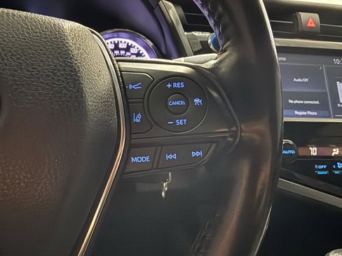 Used 2019 Toyota Camry SE FWD image 28
