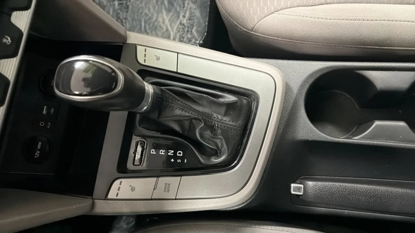 Used 2020 Hyundai Elantra Value Edition FWD image 13