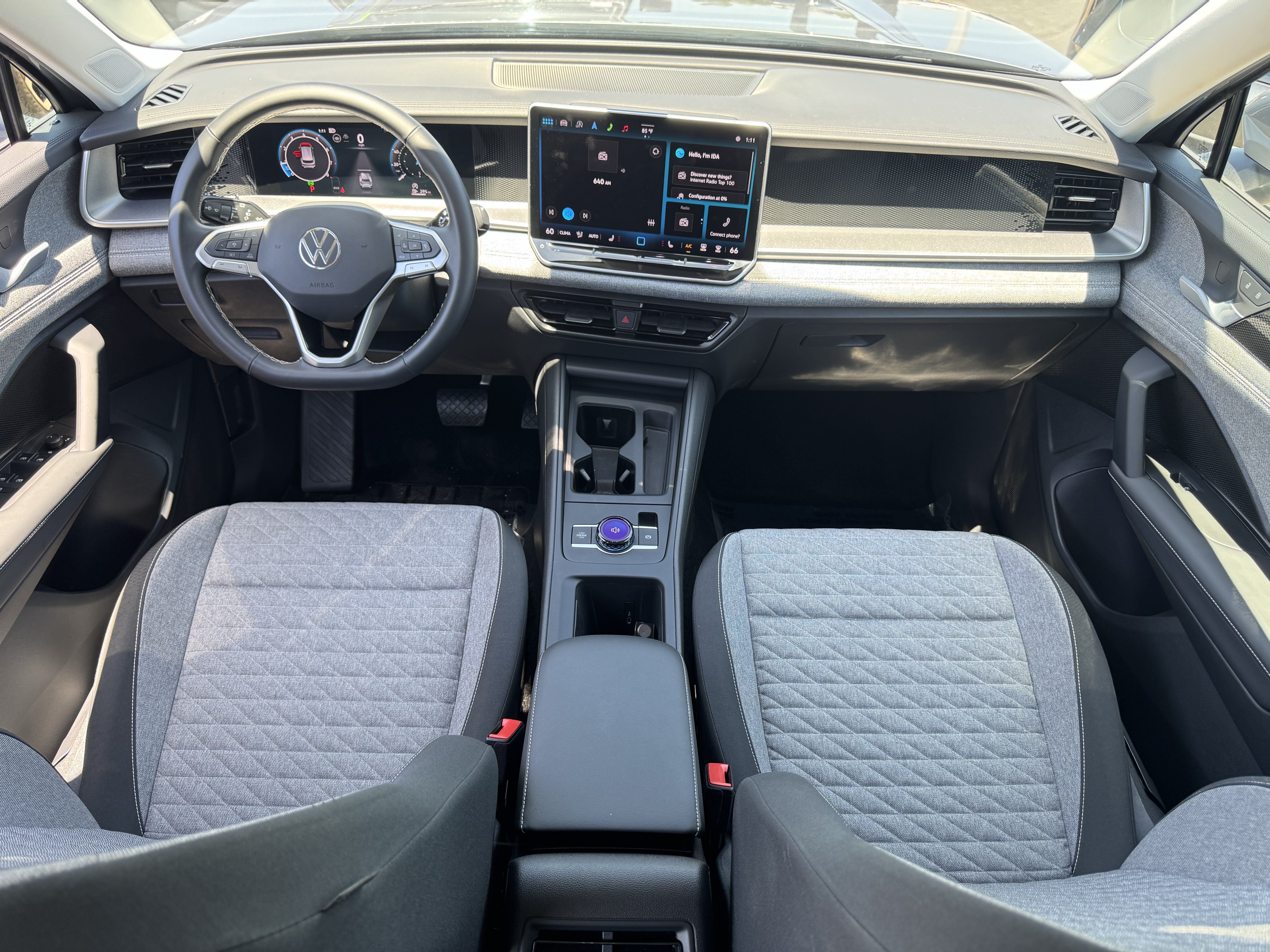 Certified 2025 Volkswagen Tiguan S FWD image 28