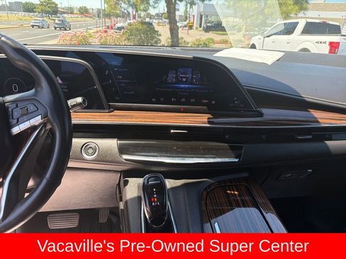 Used 2023 Cadillac Escalade Premium Luxury AWD/4WD image 17