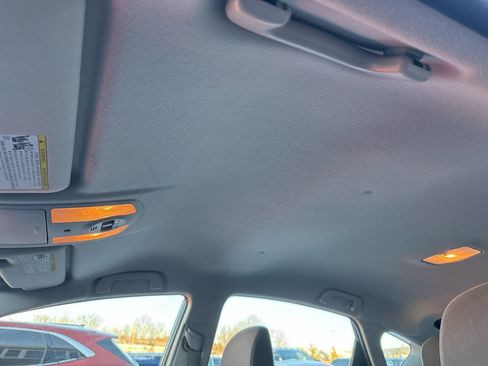 Used 2015 Toyota Prius Three image 12