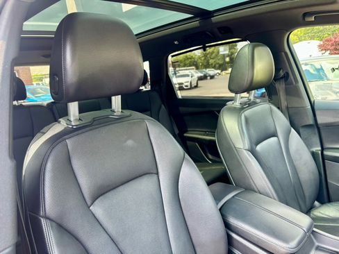 Used 2019 Audi Q7 3.0T Prestige w/ Prestige Package AWD/4WD image 18