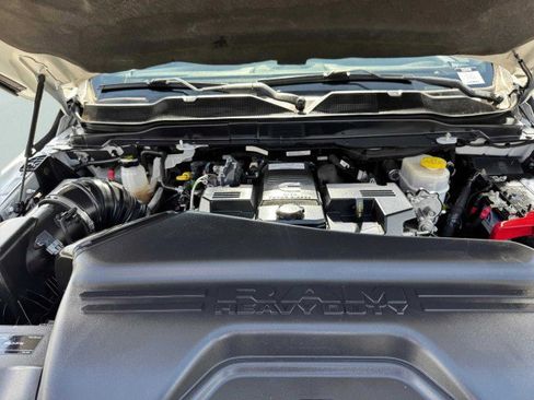 Used 2019 RAM 3500 Big Horn image 58