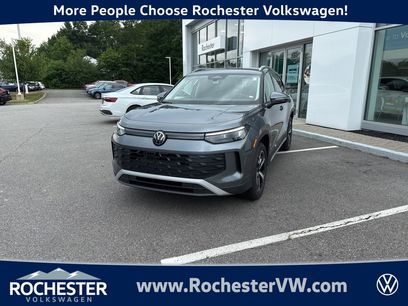 New 2025 Volkswagen Tiguan SE