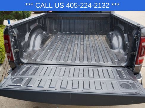 Used 2024 RAM 1500 Laramie AWD/4WD image 17