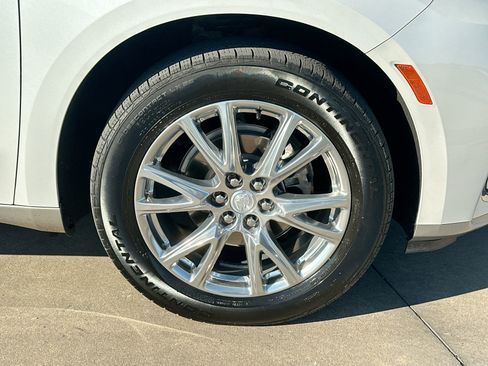 Used 2022 Buick Enclave Premium w/ Surround and Sites Package image 10