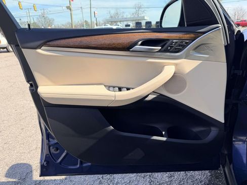 Used 2021 BMW X3 xDrive30i w/ Convenience Package image 17