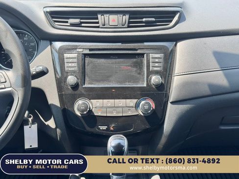 Used 2020 Nissan Rogue S AWD/4WD image 12
