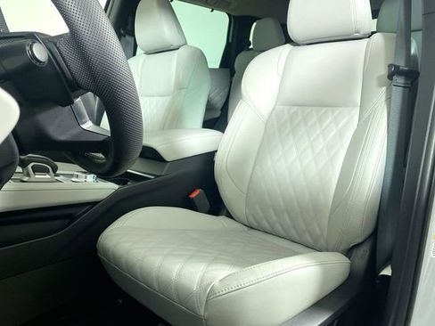 Used 2023 Mitsubishi Outlander SEL image 18