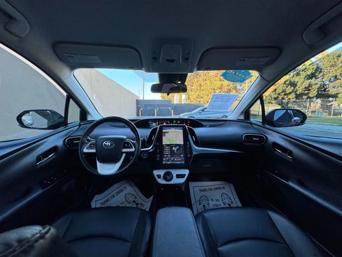 Used 2018 Toyota Prius Prime Premium FWD image 21