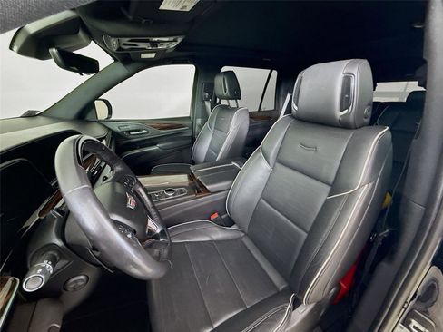 Used 2022 Cadillac Escalade Premium Luxury image 6