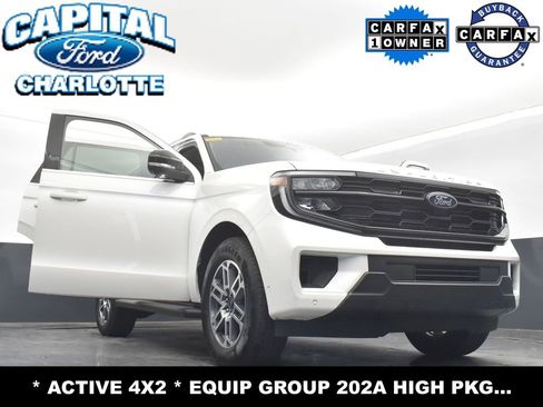 Used 2025 Ford Expedition Active image 30