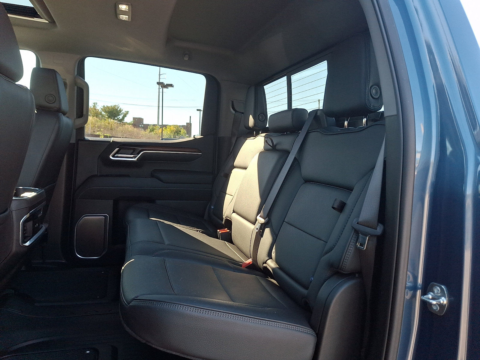Used 2026 GMC Sierra 1500 Denali w/ Denali Reserve Package AWD/4WD image 10