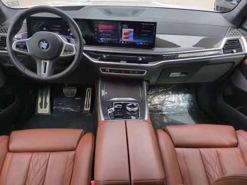 Used 2026 BMW X7 M60i AWD/4WD image 15