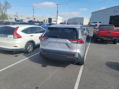 Used 2024 Toyota RAV4 LE image 7