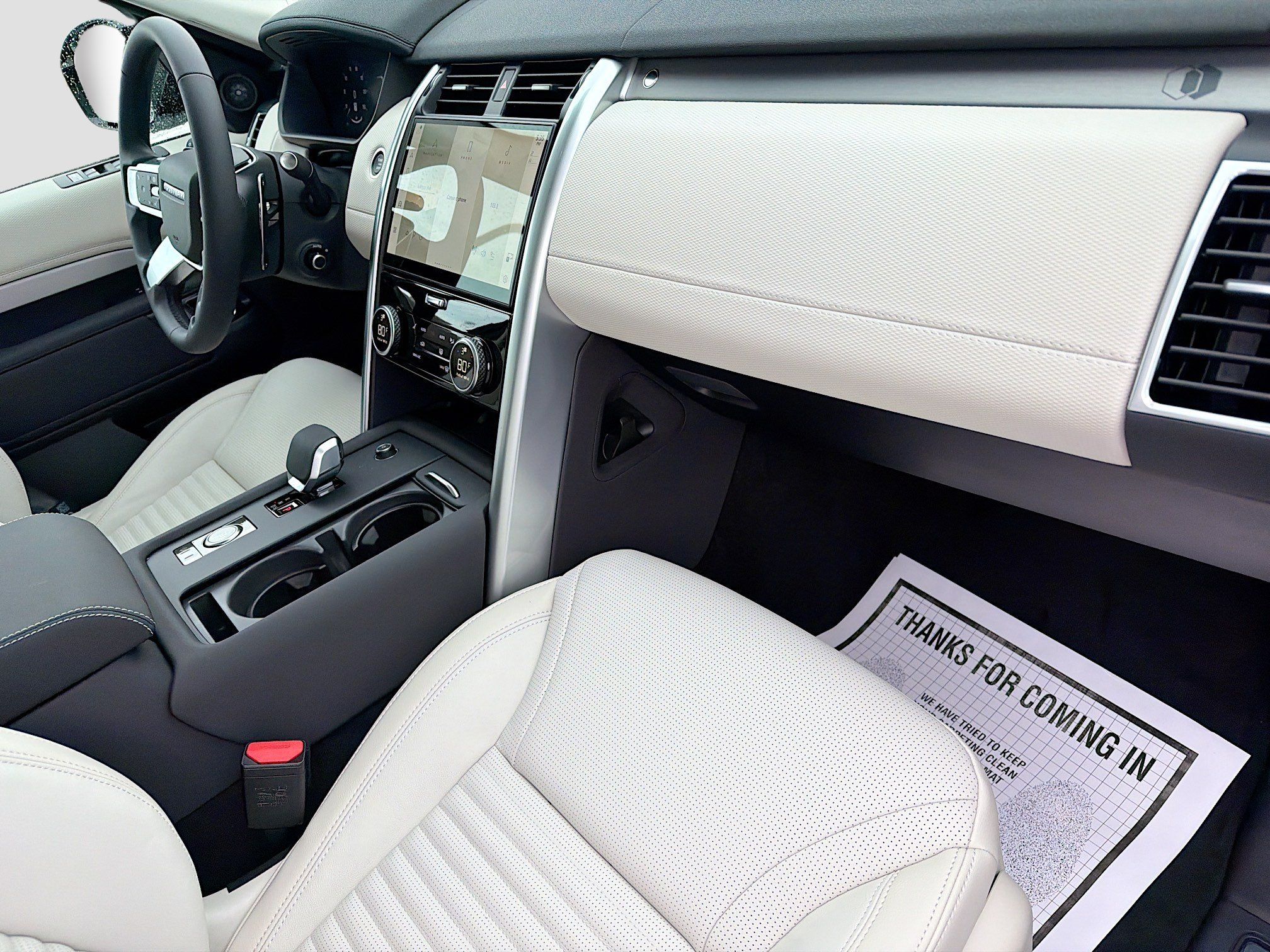 New 2026 Land Rover Discovery Limited Edition AWD/4WD image 15
