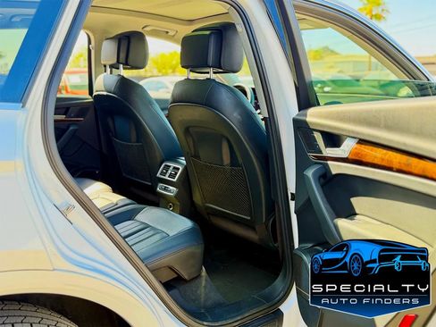 Used 2018 Audi Q5 2.0T Premium Plus w/ Premium Plus Package AWD/4WD image 16