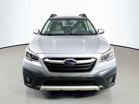 Used 2020 Subaru Outback Limited w/ Popular Package #2 AWD/4WD image 2