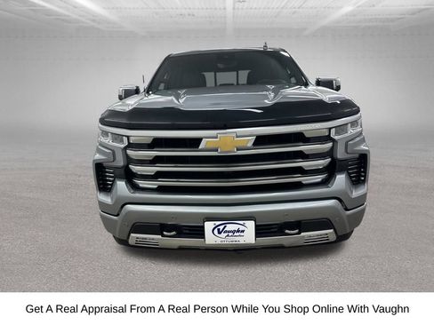 Used 2025 Chevrolet Silverado 1500 High Country w/ High Country Premium Package AWD/4WD image 5