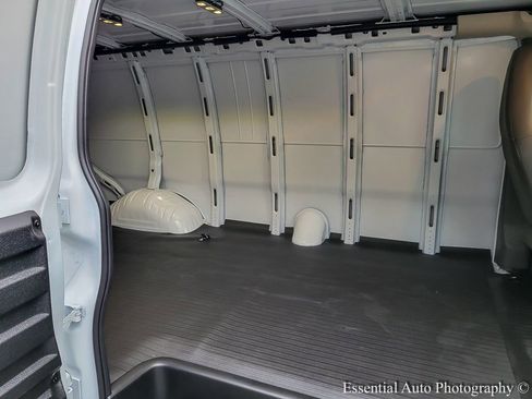 New 2025 Chevrolet Express 3500 Extended w/ Driver Convenience Package image 9