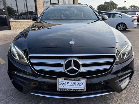 Used 2017 Mercedes-Benz E 300 4MATIC image 2