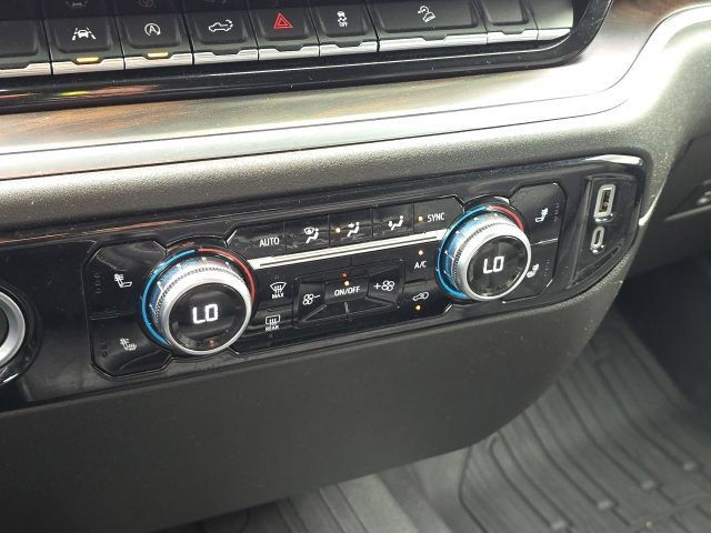 Used 2022 GMC Sierra 1500 SLT AWD/4WD image 36