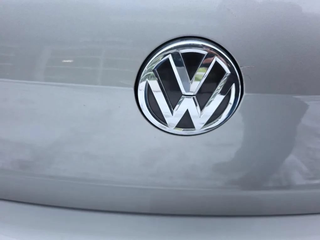 Used 2016 Volkswagen Golf S FWD image 14