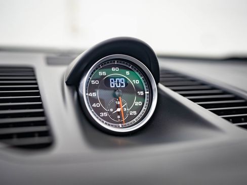 Used 2015 Porsche 911 Turbo S image 26