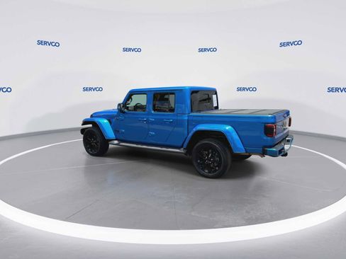 Used 2022 Jeep Gladiator Overland AWD/4WD image 5