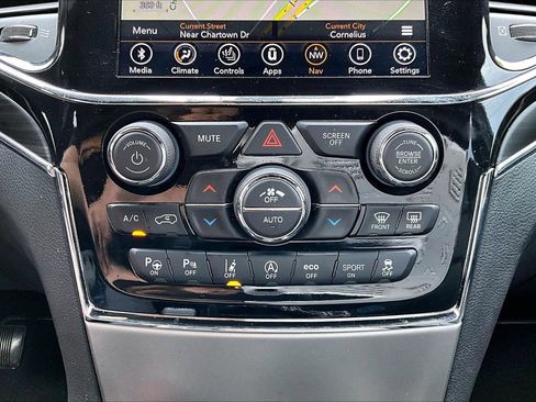 Certified 2021 Jeep Grand Cherokee Limited w/ Quick Order Package 28K 80th AWD/4WD image 19