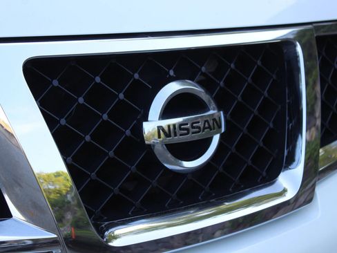 Used 2014 Nissan Armada Platinum image 44